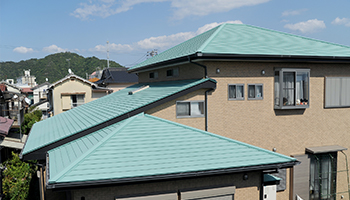 屋根の剥がれ